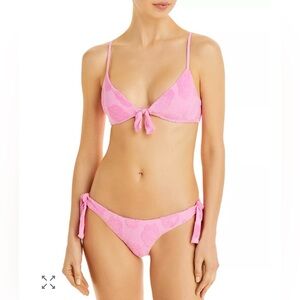 Frankie’s Bikinis x Hailee Steinfeld Set